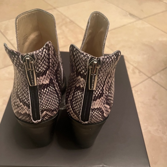 Vince Camuto Gigetta Booties—in original box - Picture 3 of 5